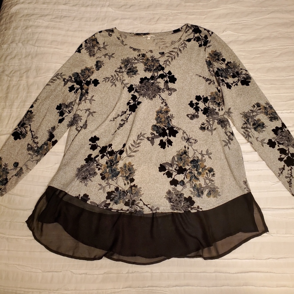 Feminine Floral Sweater